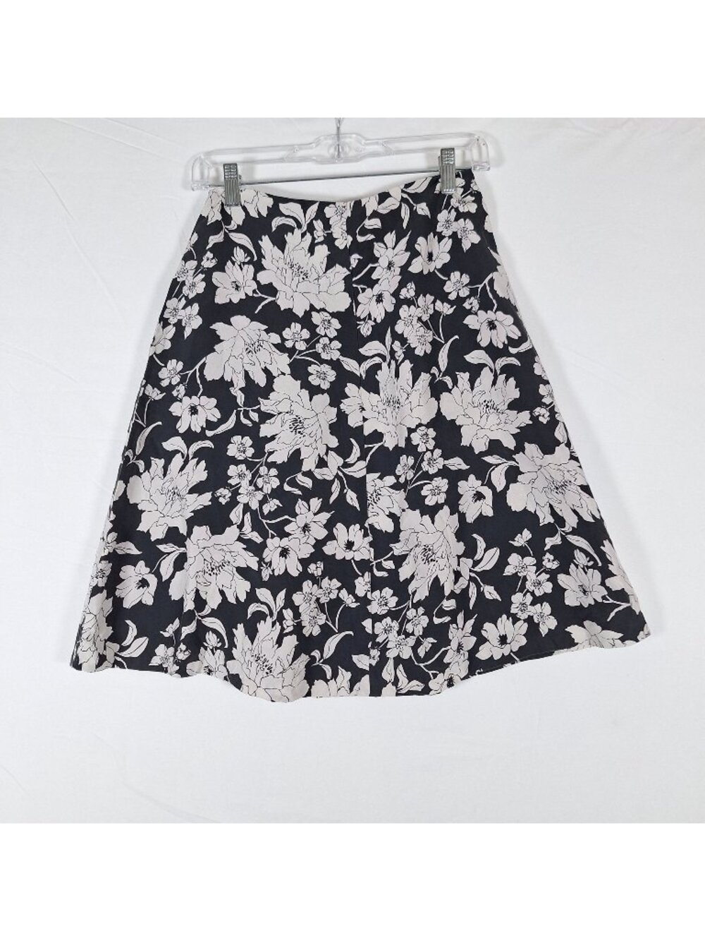 Silk Collection Black White Floral 100% Silk Skirt size 4